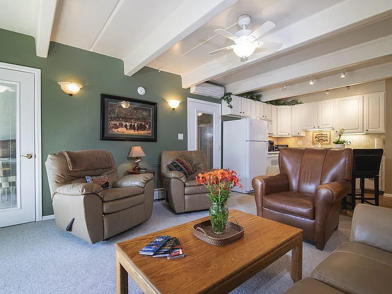220 E La Bonte St #319 — Photo 9