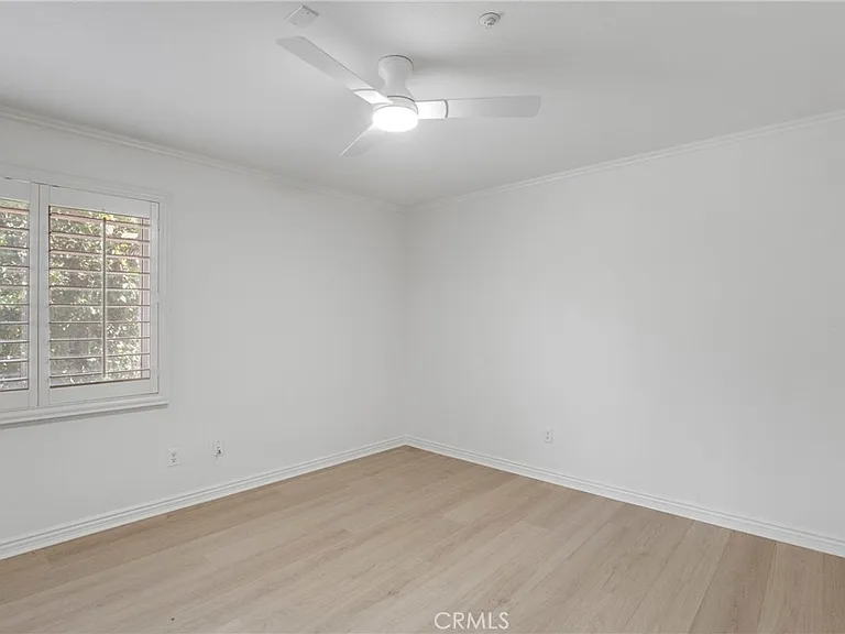 20871 Betron St — Photo 28