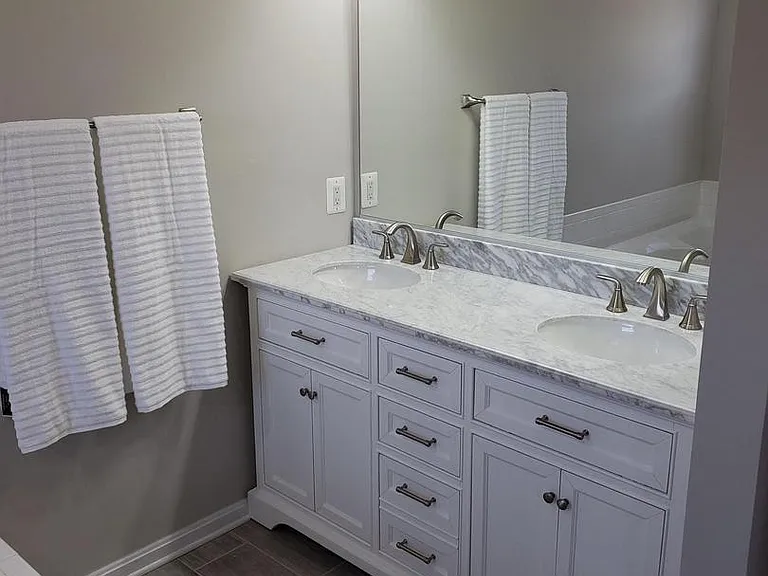 4804 Tothill Dr — Photo 7