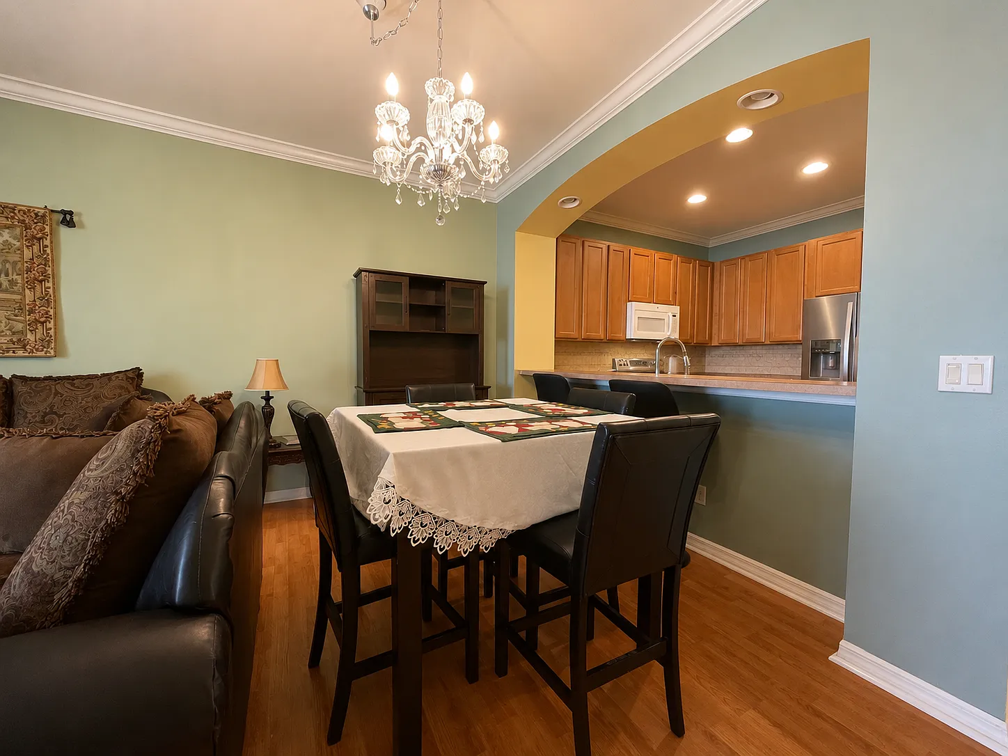 3 bed, 2.5 bath, 1446 sqft, $1,750 — Photo 4