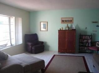 6861 Park St, Hollywood, FL 33024