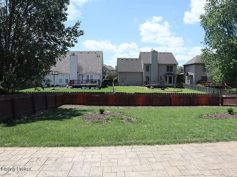 10129 Spring Gate Dr — Photo 27
