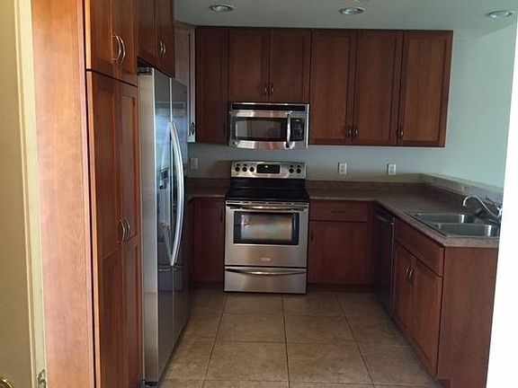 3rd image of 1420 New York Ave