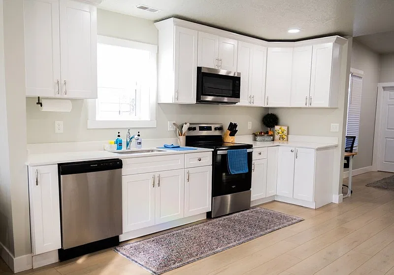 Short term, furnished 3 bed/2 bath by Liberty Park — Photo 4