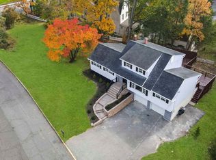 1 Bona Ct, Park Ridge, NJ 07656