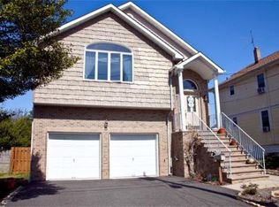 14 Harrison St, Clark, NJ 07066