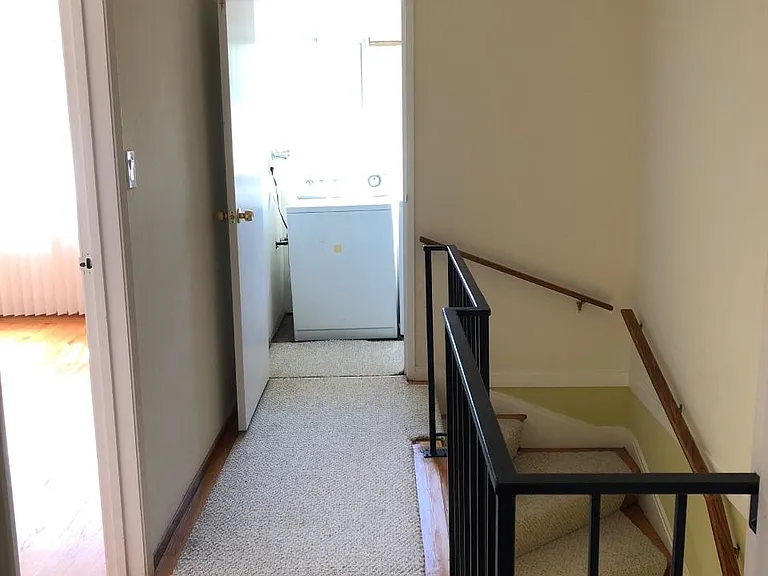 385 Lansdale Ave — Photo 14