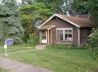 415 E 1st St, Yamhill, OR