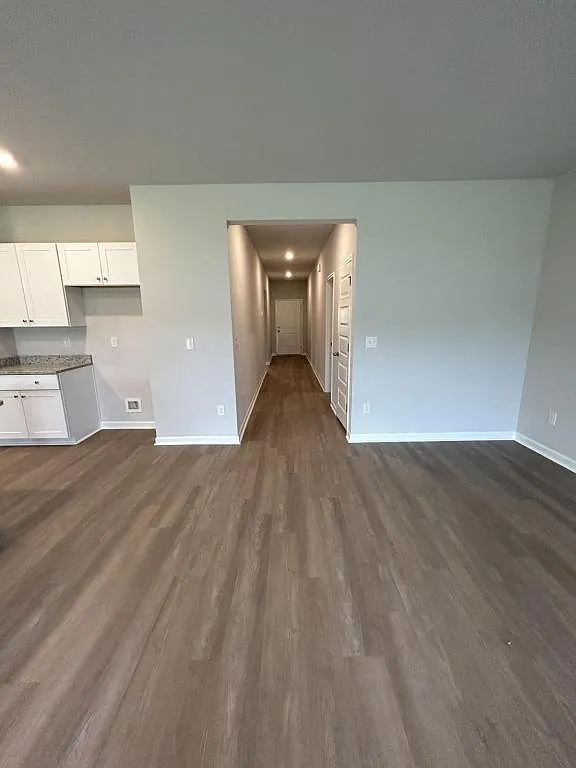 8048 Forest Edge Dr — Photo 2
