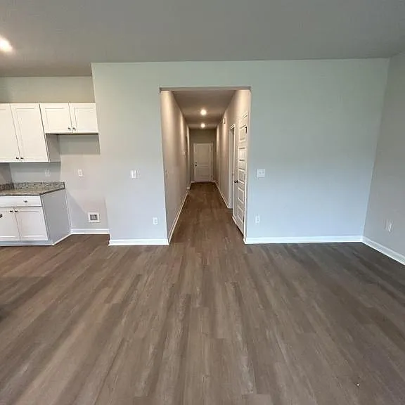 8048 Forest Edge Dr — Photo 2