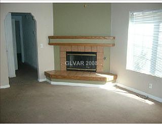2nd image of 1405 Santa Margarita St