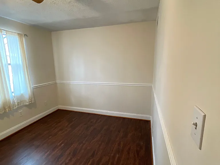 210 Woodhaven Dr — Photo 18