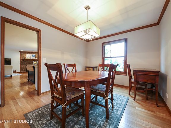 5th image of 312 N River Glen Ave