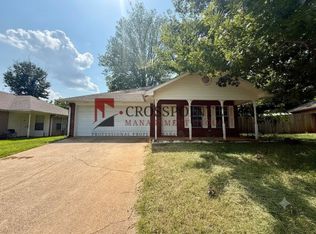 211 Willowbrook Ln, Whitehouse, TX 75791