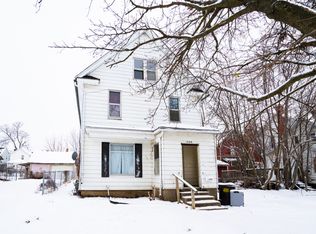 1308 S Float Ave, Freeport, IL 61032