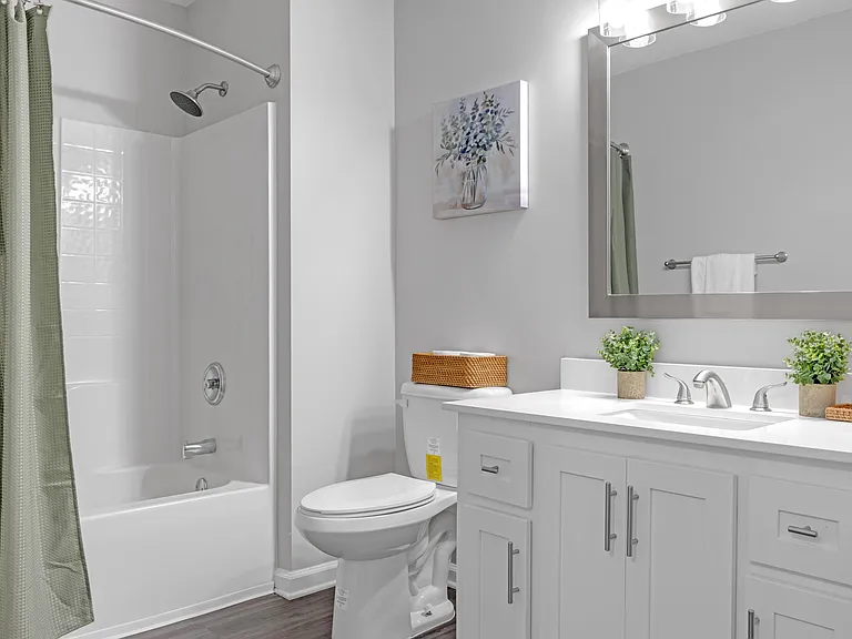 Lakeview Oaks Townhomes — Photo 9