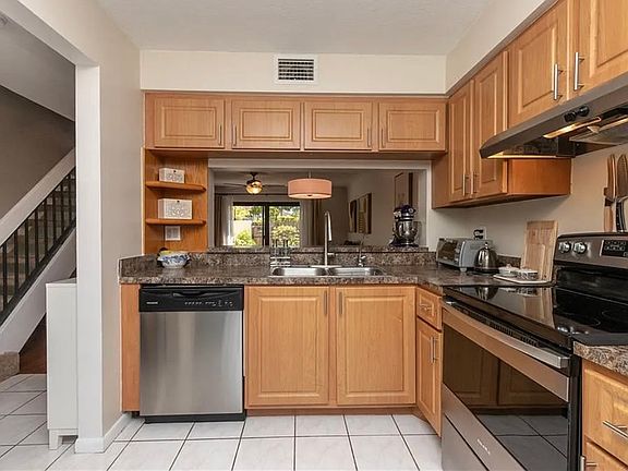 2nd image of 3062 S Oakland Forest Dr