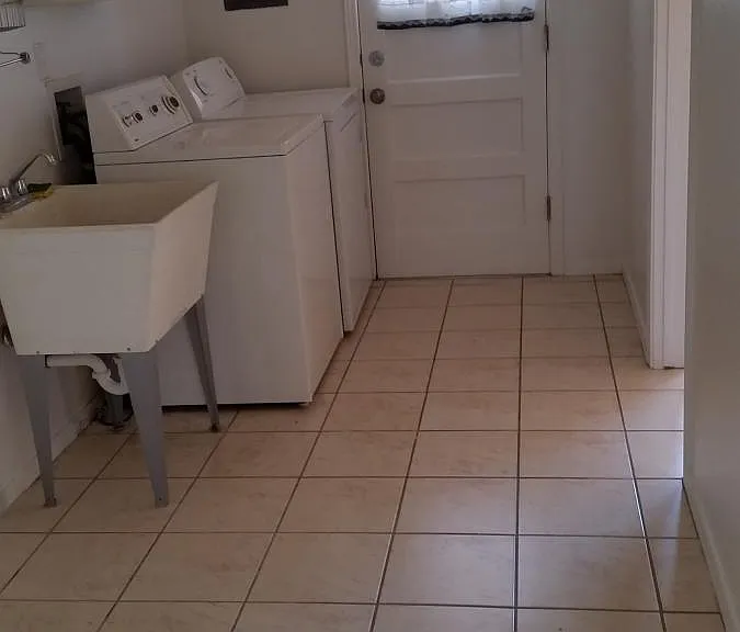 Laundry/Mudroom