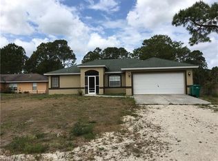 831 8th St SE, Naples, FL 34117