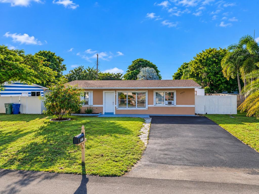 2911 NE 11th Avenue, photo 3