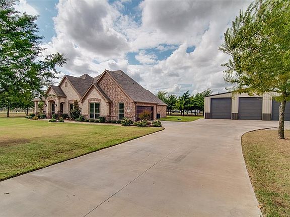 2nd image of 3932 County Road 2617
