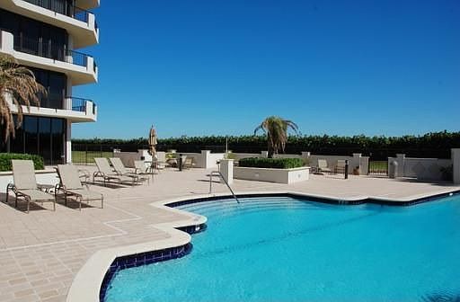 2nd image of 800 Ocean Dr APT 1102