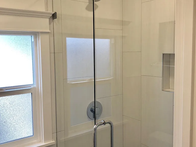 68 N 10th St #4 — Photo 2