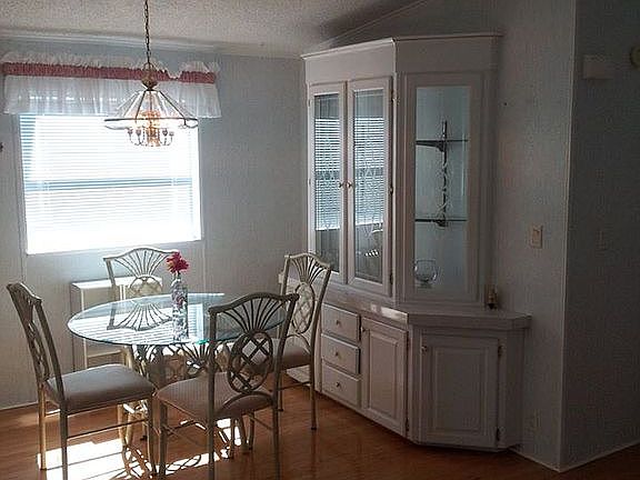 3rd image of 2228 Hollowridge Dr
