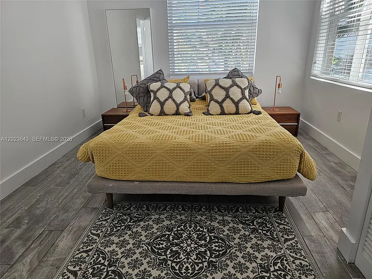 622 15th St #6 — Photo 9