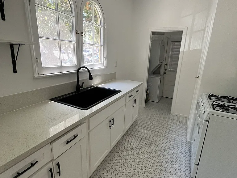 4243 Monroe St #4247-7/8 — Photo 5