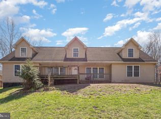 25 Hake Rd, Dover, PA 17315