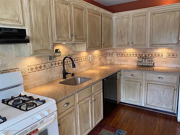 5th image of 408 Prosperity Ct