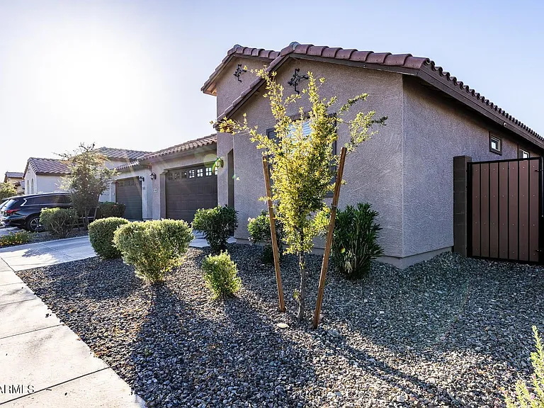 1548 W Corral Rd — Photo 3