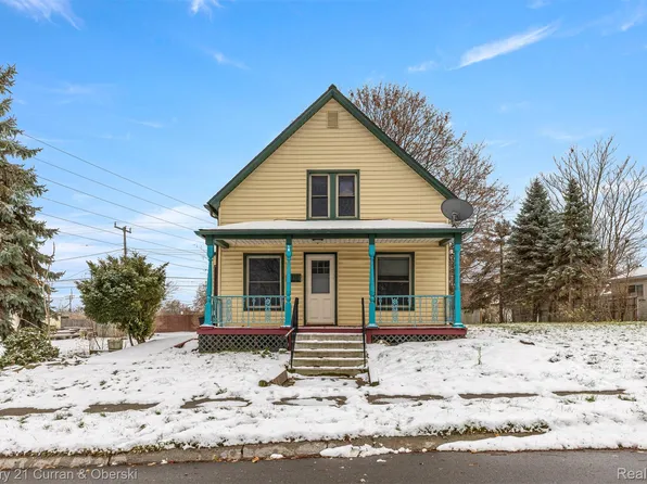 11531 Grant St, Riverview, MI 48193