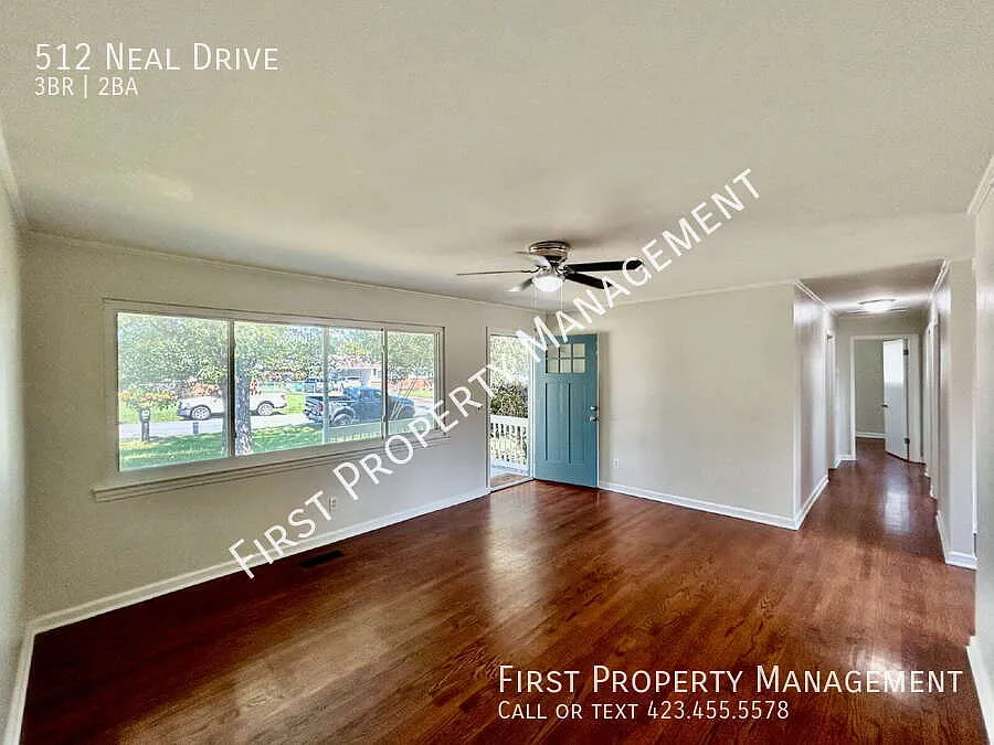 512 Neal Dr: 3Bed/2Bath Single Family Home In Rossville, GA with Central AC and Laundry Hookups! — Photo 3