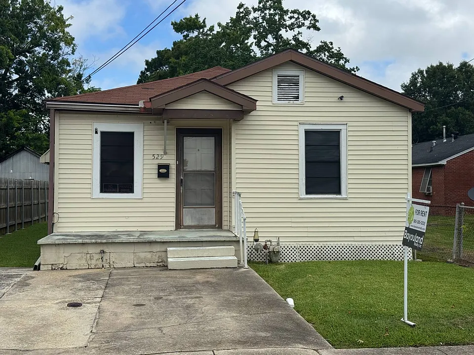 529 Terrebonne St