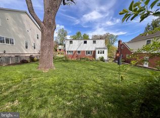 8806 Walnut Hill Rd, Chevy Chase, MD 20815