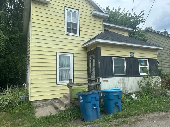 1004 Newland Pl, Kalamazoo, MI 49001