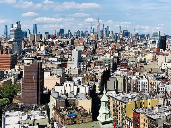 180 Park Row APT 20E, New York, NY 10007