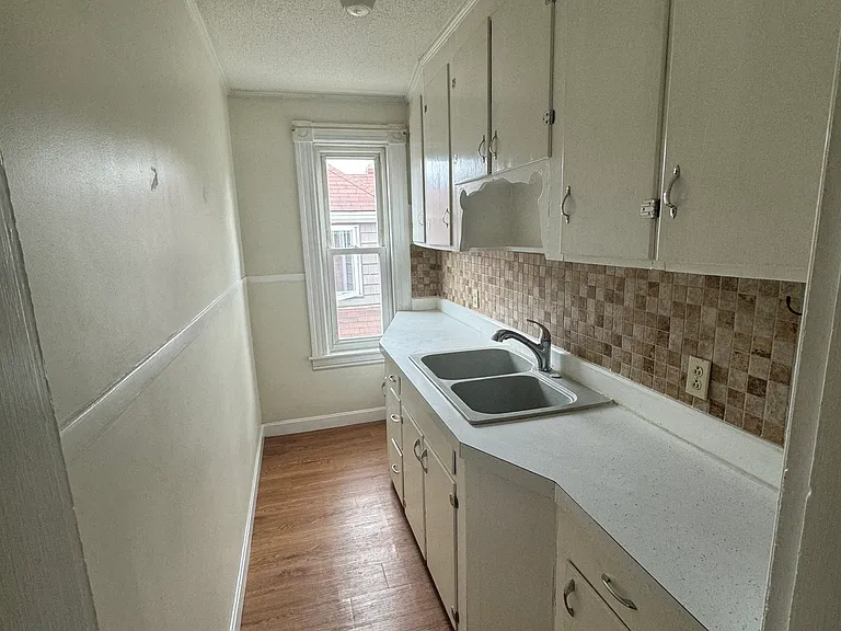 238 Conant St #3 — Photo 7
