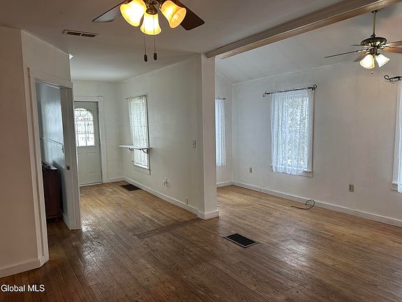5th image of 8 Sarella Street