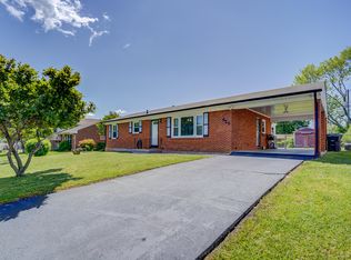525 Santee Rd, Roanoke, VA 24019