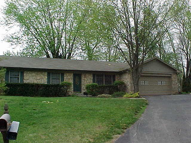 1st image of 629 Holly Ct