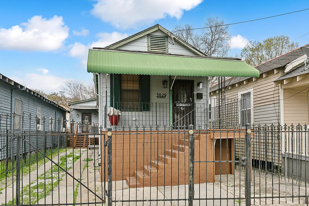 Photo 1 of 10 - 3629 Delachaise St - New Orleans, LA Primary Photo - 3629 Delachaise St