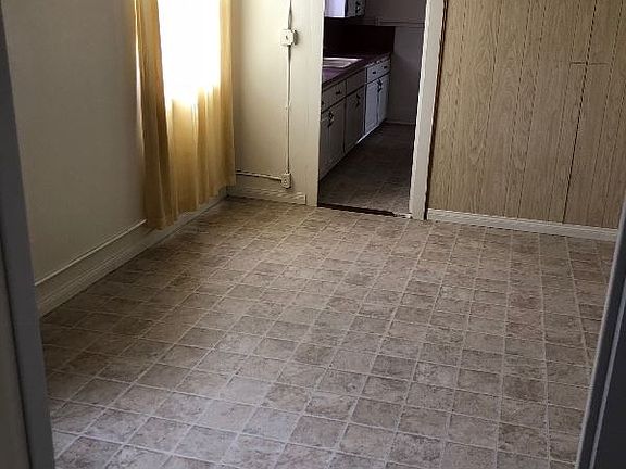 5th image of 3023 Imperial Ave