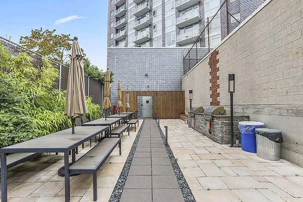 Sold by Nest Seekers International | media 8