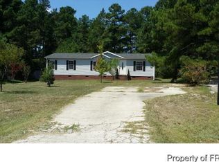 211 Meadowfield Cir, Aberdeen, NC 28315
