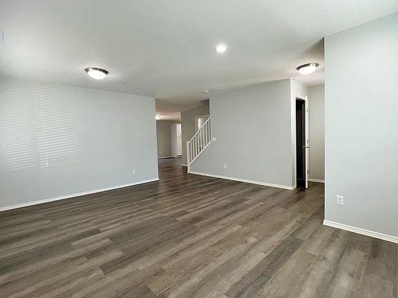 4th image of 19422 99th Street Ct E
