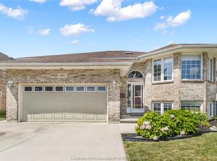 164 Valley Rd, Chatham Kent, ON N7L5L4