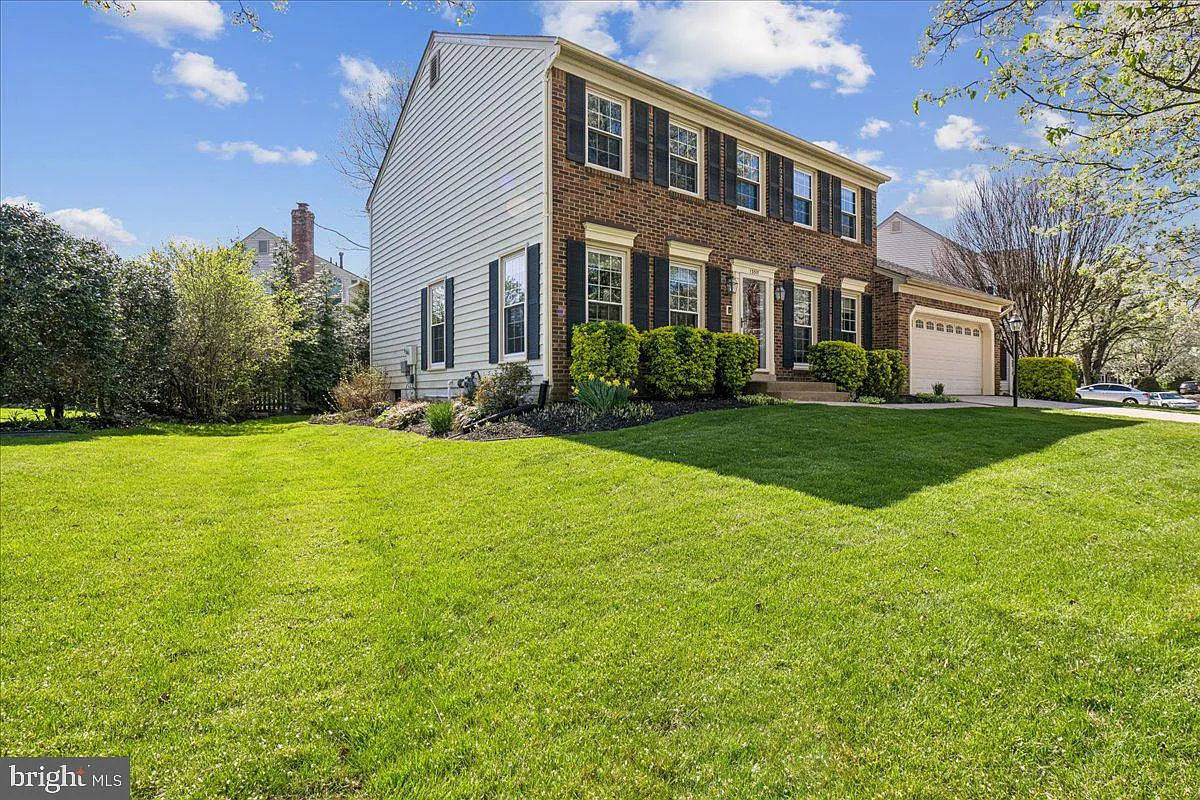 5 bed, 3.5 bath, 3354 sqft, $4,000 — Photo 4